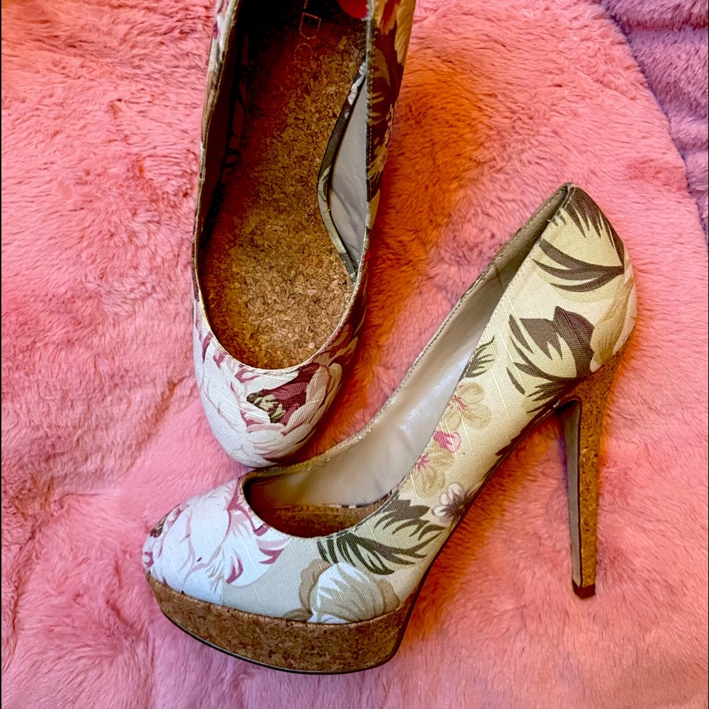Aldo FabrIc Floral Heel